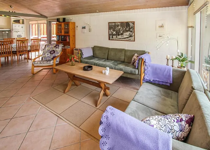 Amazing In With Kitchen *